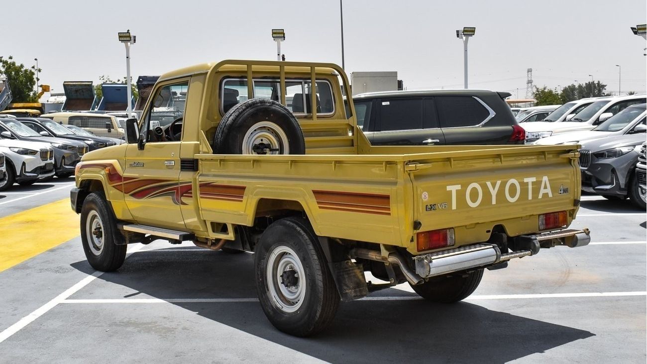 تويوتا لاند كروزر بيك آب TOYOTA LAND CRUISER PICK-UP 4.0L V6 PETROL 2022