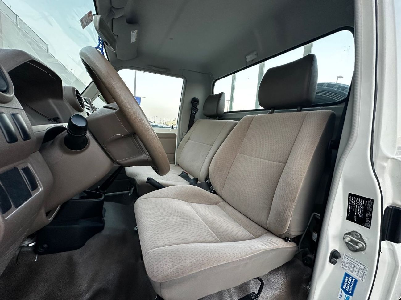 Toyota Land Cruiser Pick Up Std 4.0L Single Cab Utility 4WD