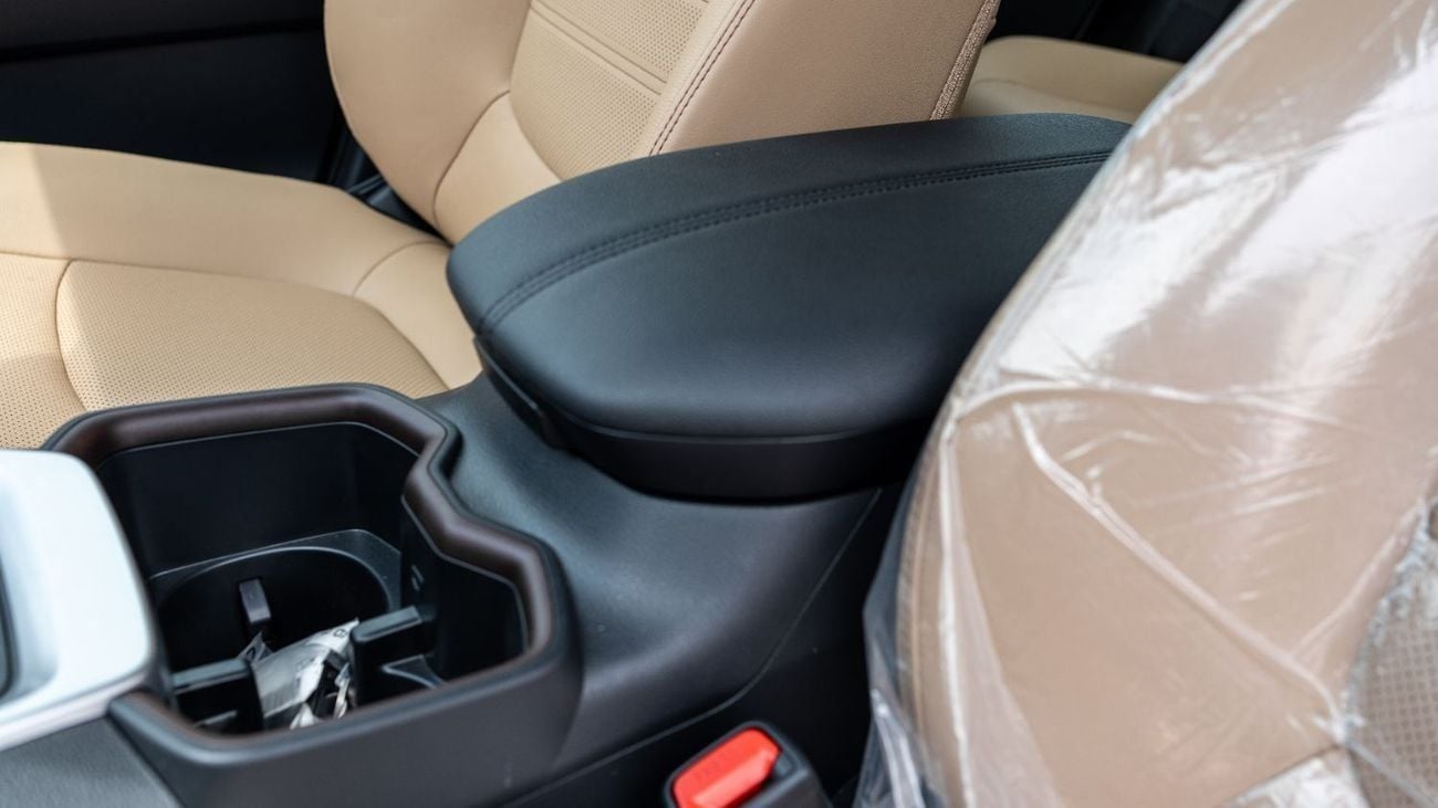 تويوتا راف ٤ 2025 Toyota Rav4 Limited 2.5L AWD AT Hybrid (Silver-Tan)