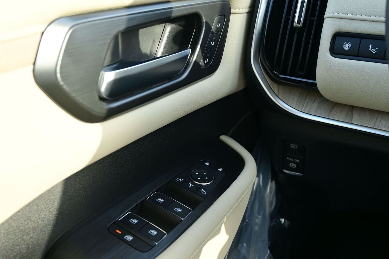 Nissan Patrol LE Platinum City 3.5L Nissan Patrol Platinum 3.5L Twin Turbo, Model 2025