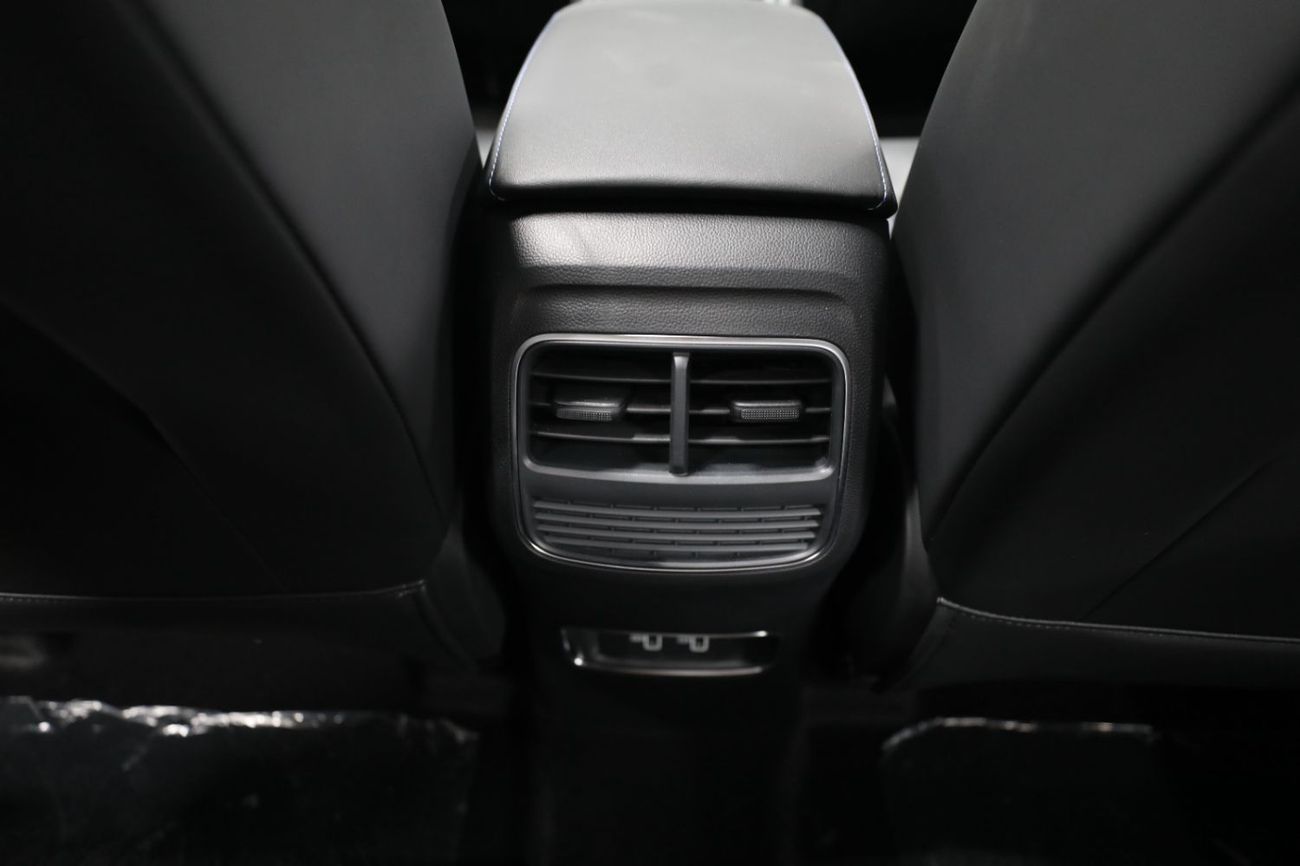 Roewe RX5 Brand New | Full option | V4 1.5L | Warranty Till 2028 | Brand New | AED 1,050 monthly with 0% Downp