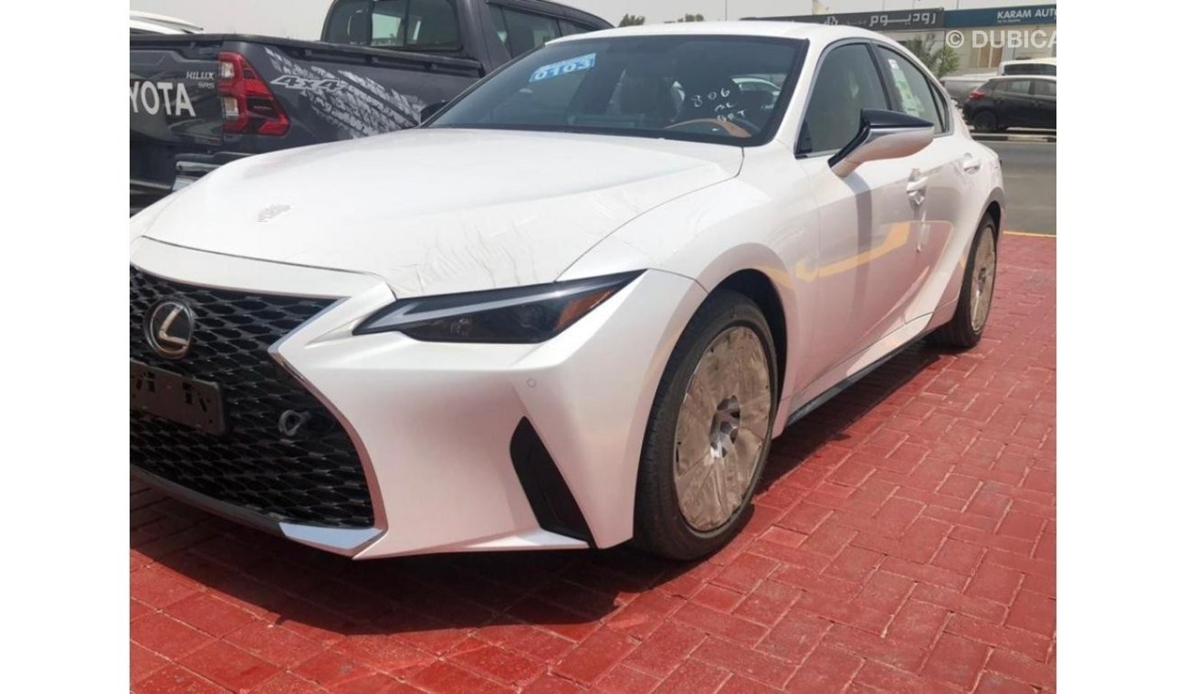 Lexus IS300 LEXUS IS 300 2.0L  MODEL 2021 COMES WITH BEIGE LEATHER SEATS ( EXPORT & LOCAL ).