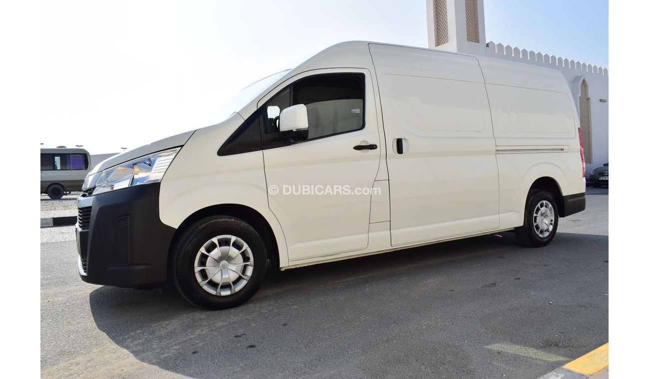 Toyota Hiace GLS - High Roof Toyota Hiace Highroof Van 6 cylinder, model:2019. Excellent condition
