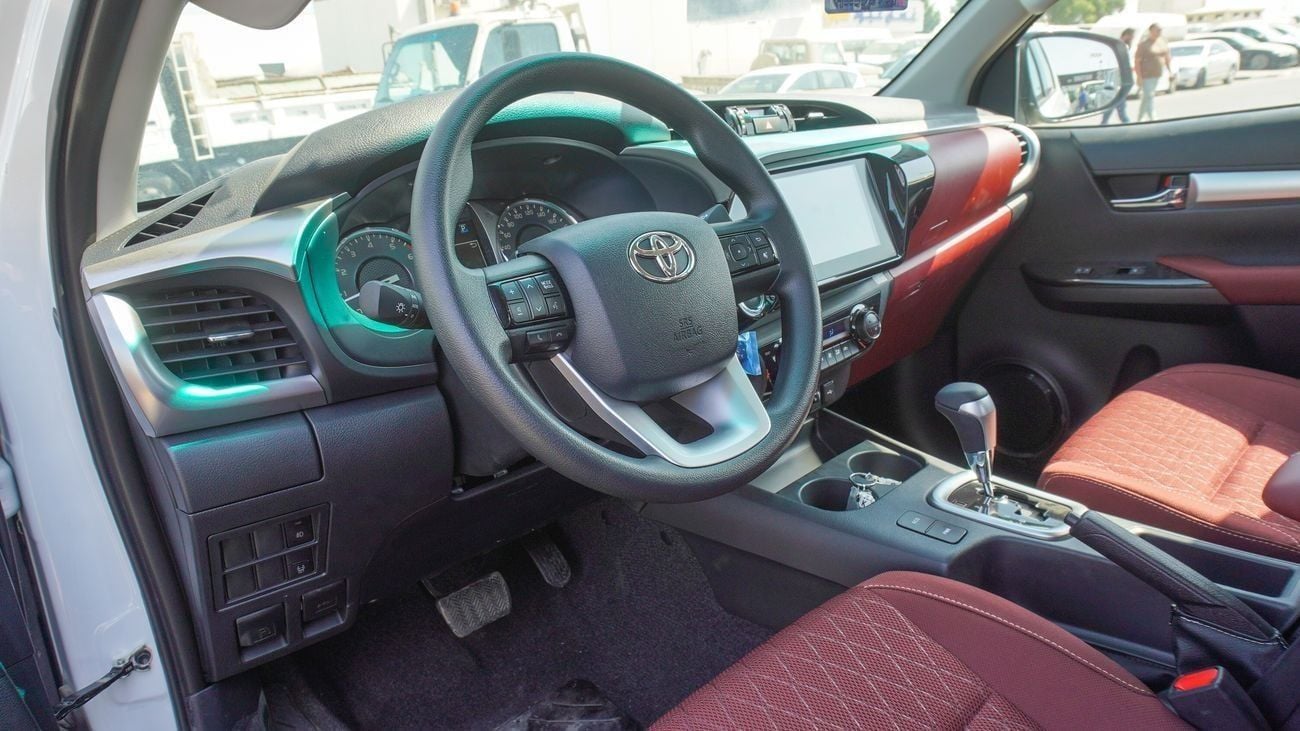 Toyota Hilux S-GLX  SR5 2.7L  Saudi Specs