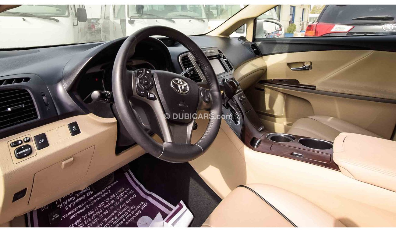 Toyota Venza XLE  FULL OPTION