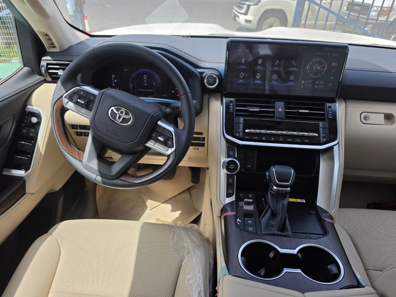 Toyota Land Cruiser Toyota Land Cruiser GXR Limited 4.0L 2026 – Full Option | 4.0L V6 | White Exterior | Beige Interior