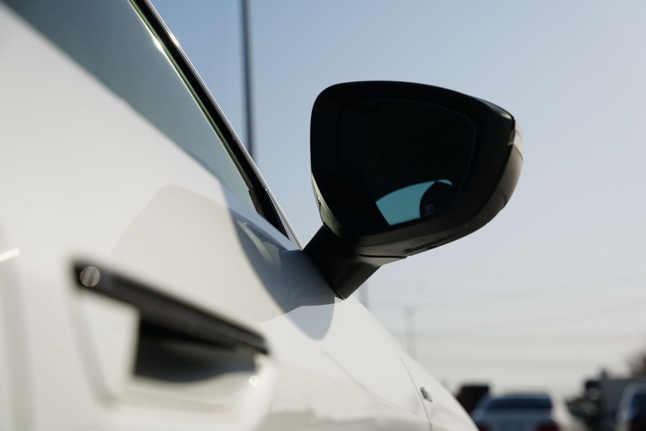 Audi A5 2025 AUDI A5L S-Line 2.0T I4 FWD 0Km