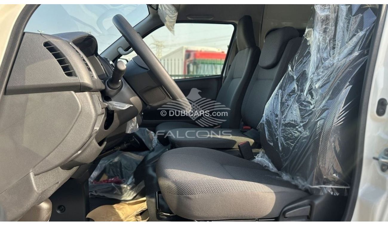 Toyota Hiace 2.7L BUS HIGH ROOF 16 SEATS MT