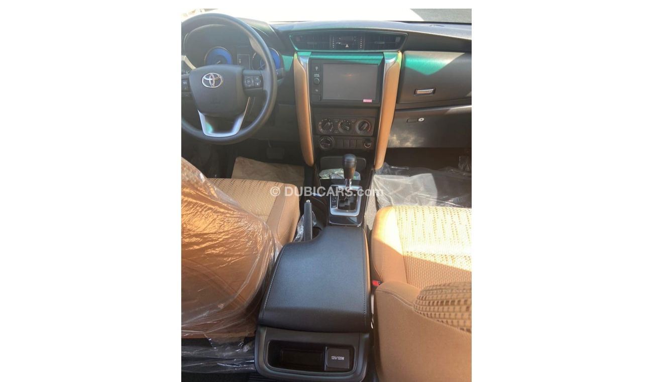 Toyota Fortuner TOYOTA FORTUNER 2.4L DSL 4/4 .. 2023