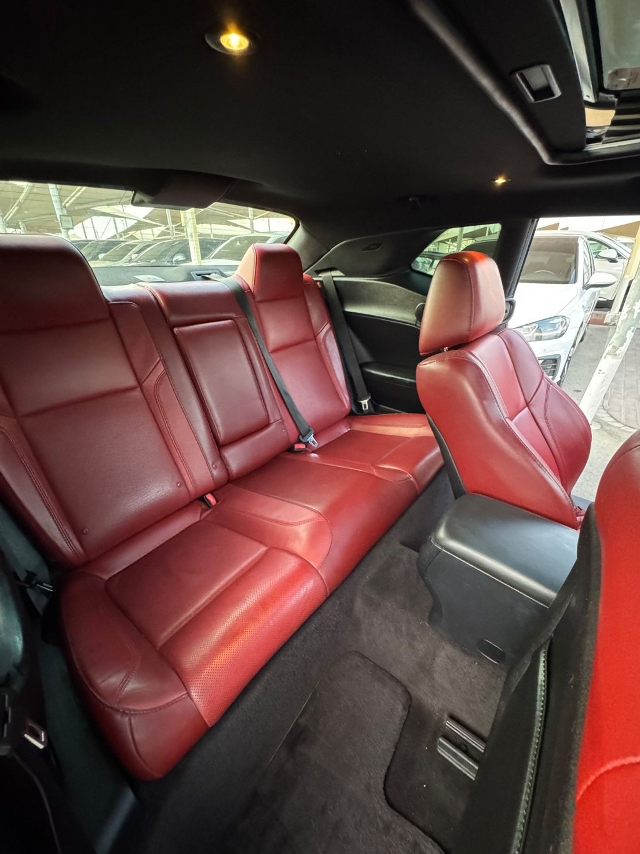 Dodge Challenger R/T Plus 5.7L (372 HP)