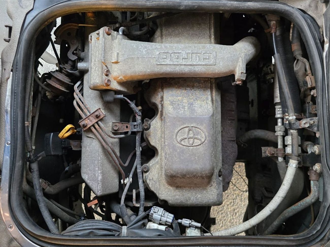 Toyota Coaster TOYOTA COASTER BUS RHD 1998 MODEL 4.2 L DIESEL AUTOMATIC(PM04963)