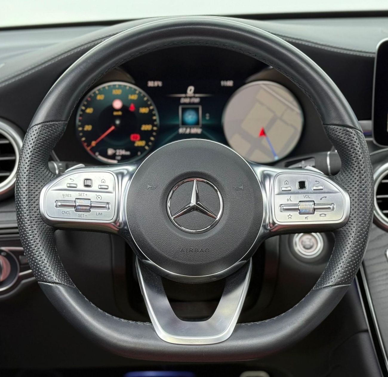 Mercedes-Benz GLC 200 4Matic 2022 Mercedes-Benz GLC200 AMG 4MATIC, Warranty, Full Service History, Very Low Km, GCC