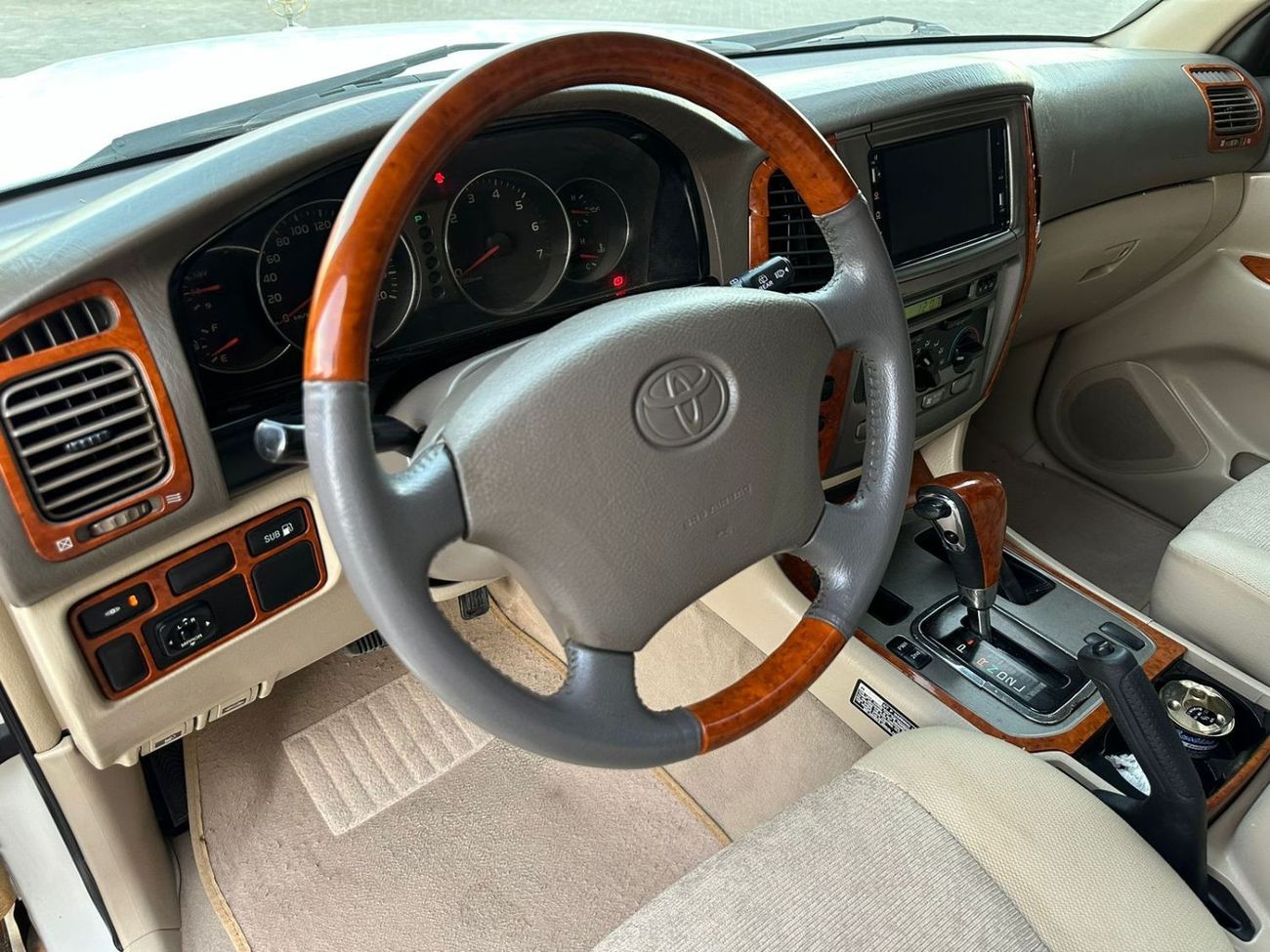 تويوتا لاند كروزر تويوتا لاندكروزر GXR V6 خليجي 2005