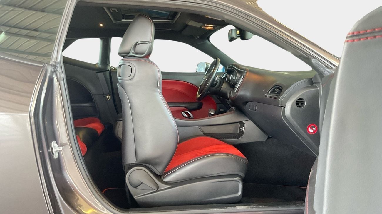 دودج تشالينجر 5.7 AUTO R/T | شامل الضمان | 0 ﺪﻔﻋﺓ ﺃﻮﻟﻯ