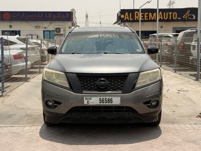 Nissan Pathfinder SV