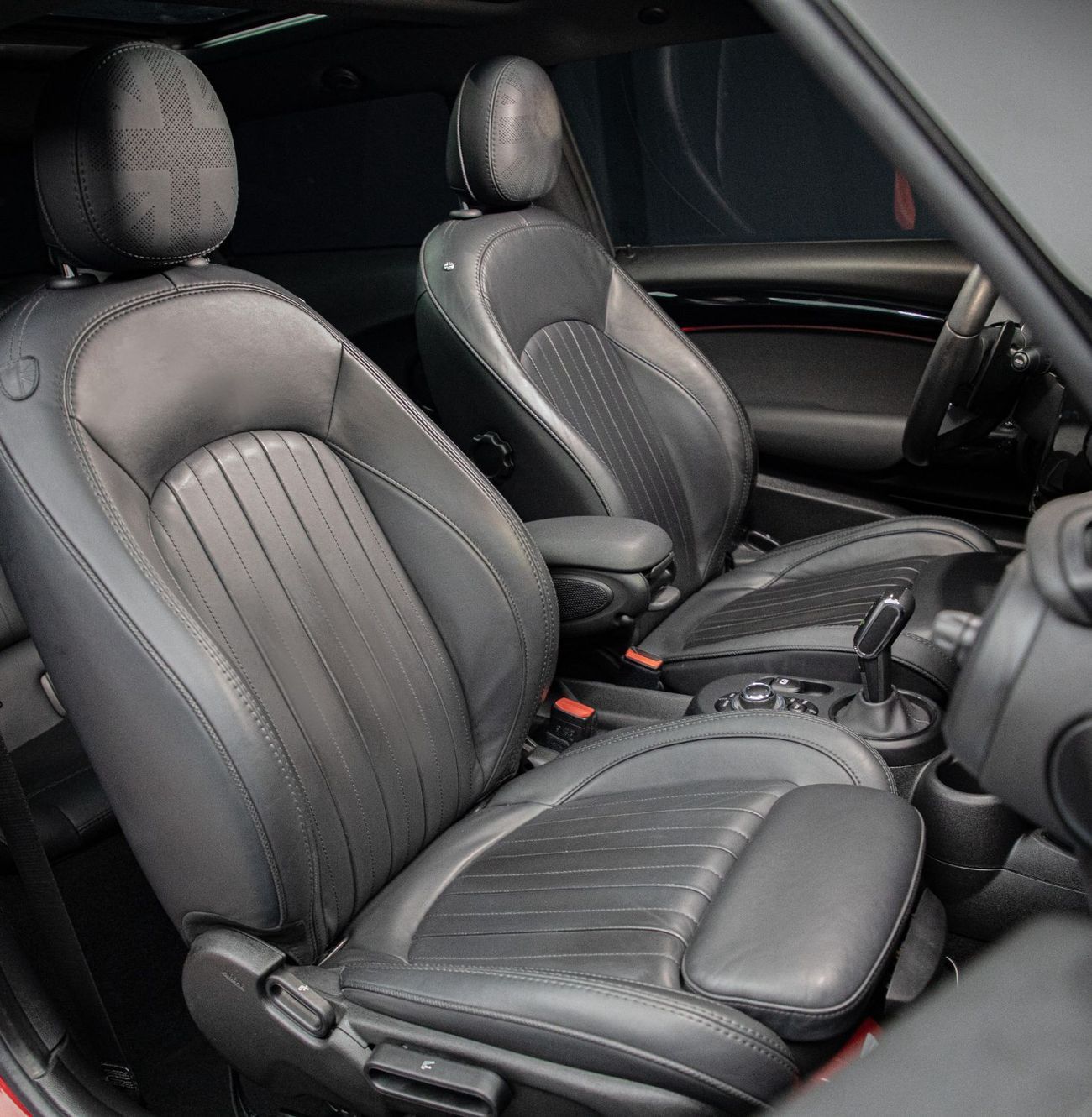 Mini Cooper S 1,180x60 • 20% DP • 2022 MINI Cooper S 2.0 • MINI Service Contract • Warranty Available • GCC •