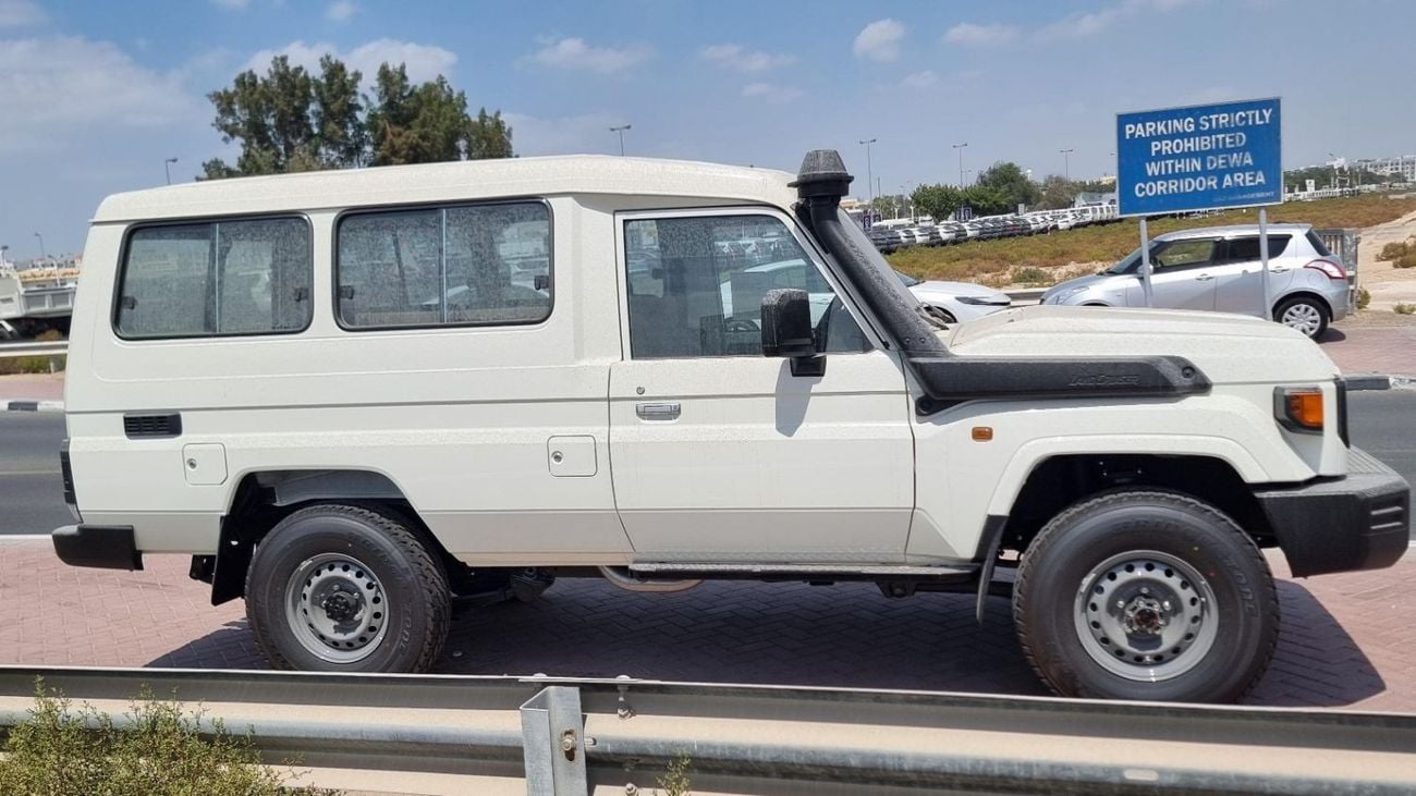 تويوتا لاند كروزر 70 GDJ78 2.8L Diesel AT 2025YM