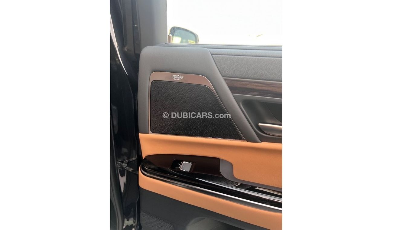 Lexus LX 600 LEXUS LX 600 SIGNUIGURE 3.5 PETROL