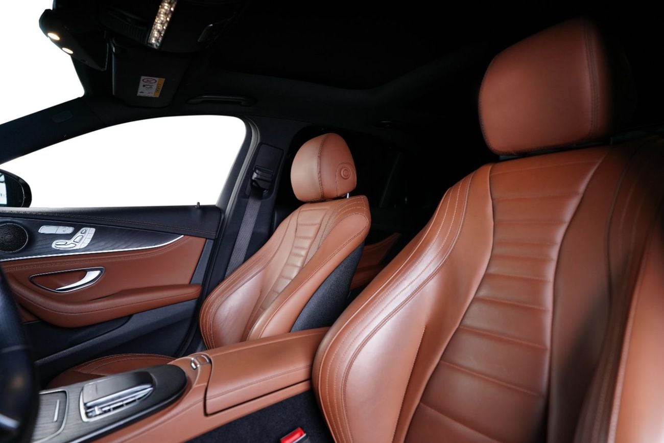 Mercedes Benz E300 AMG AMG Package-GCC-Mercedes FSH-Mercedes warranty and service valid till 12/2027