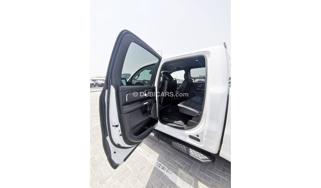 رام 1500 Dodge RAM Laramie - 2023 - White
