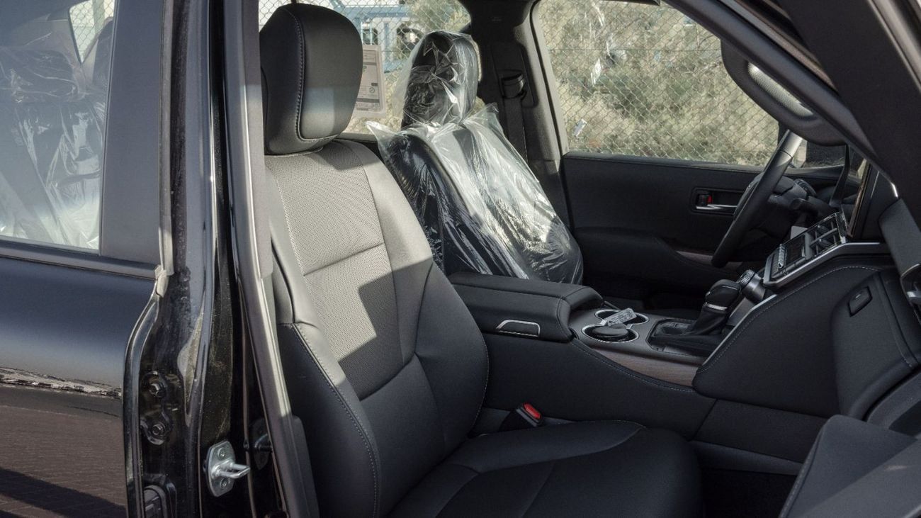 تويوتا لاند كروزر GXR 2026 Toyota Land Cruiser GXR 3.5L AT Petrol (Black-Black)