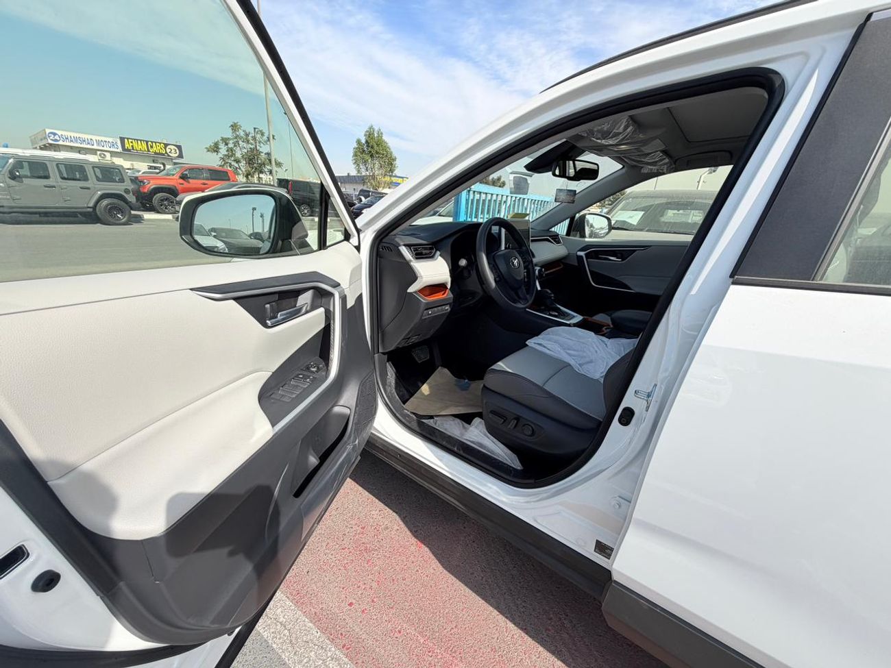 تويوتا راف ٤ 2.5L Adventure