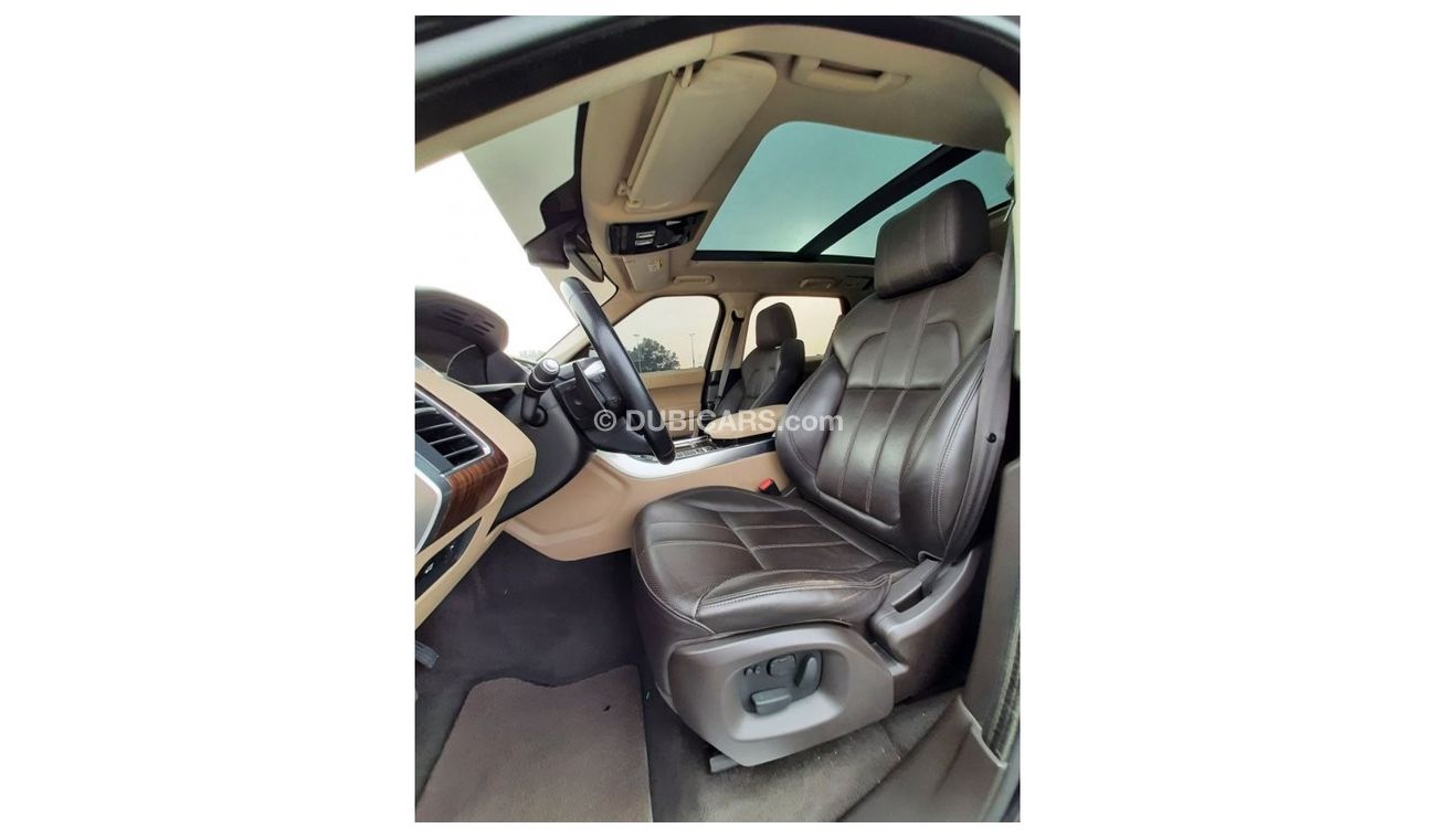 Land Rover Range Rover Sport GCC   V6