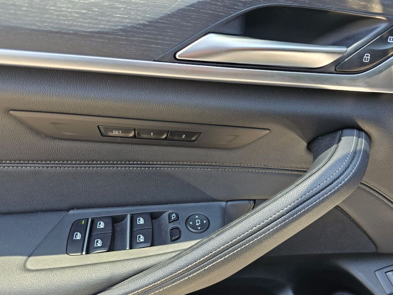 بي أم دبليو 540i LUXURY