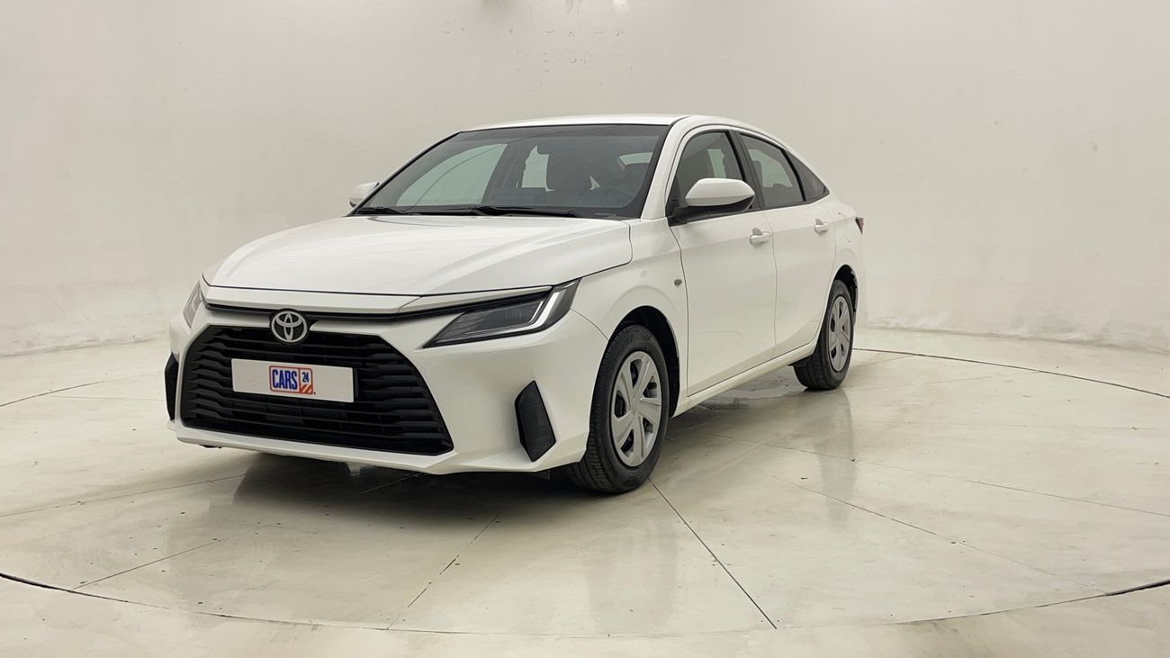 تويوتا يارس E 1.5 | بدون دفعة مقدمة | اختبار القيادة في المنزل