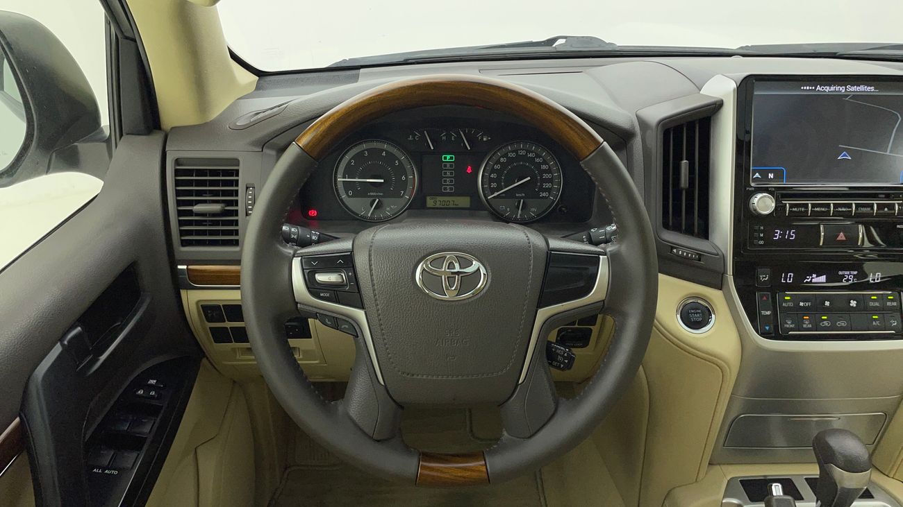 تويوتا لاند كروزر EXR 4 | بدون دفعة مقدمة | اختبار قيادة مجاني للمنزل