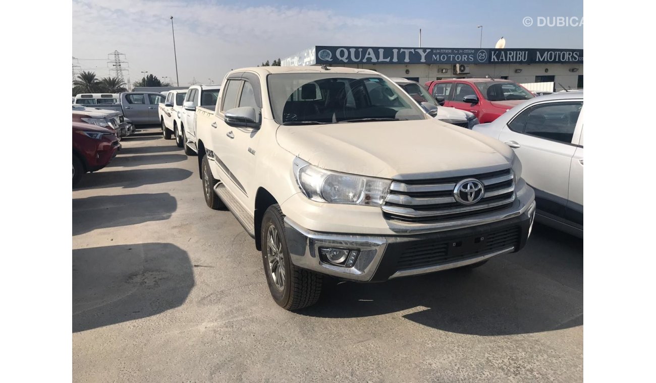 Toyota Hilux 4WD  PETROL