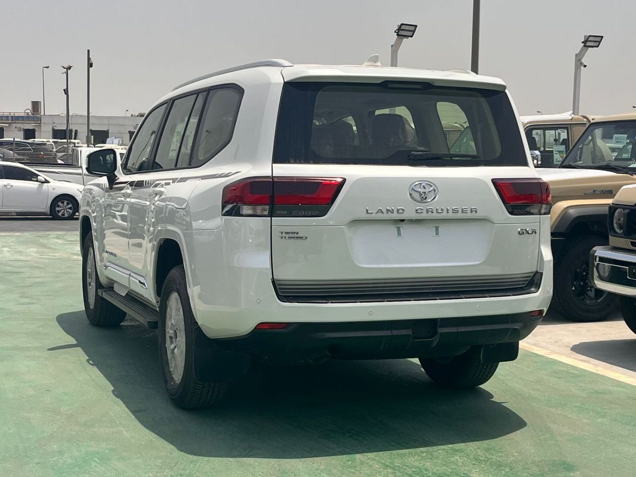 Toyota Land Cruiser GXR 3.5L