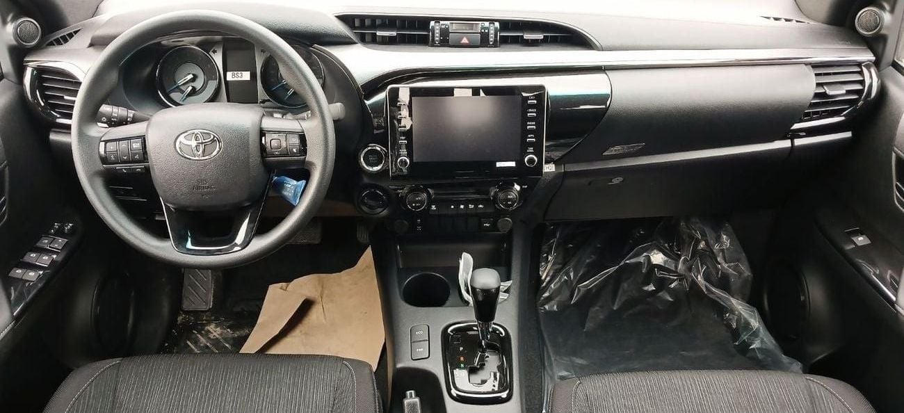 Toyota Hilux ADVENTURE Toyota Hilux Adventure 4.0L Petrol 2025YM