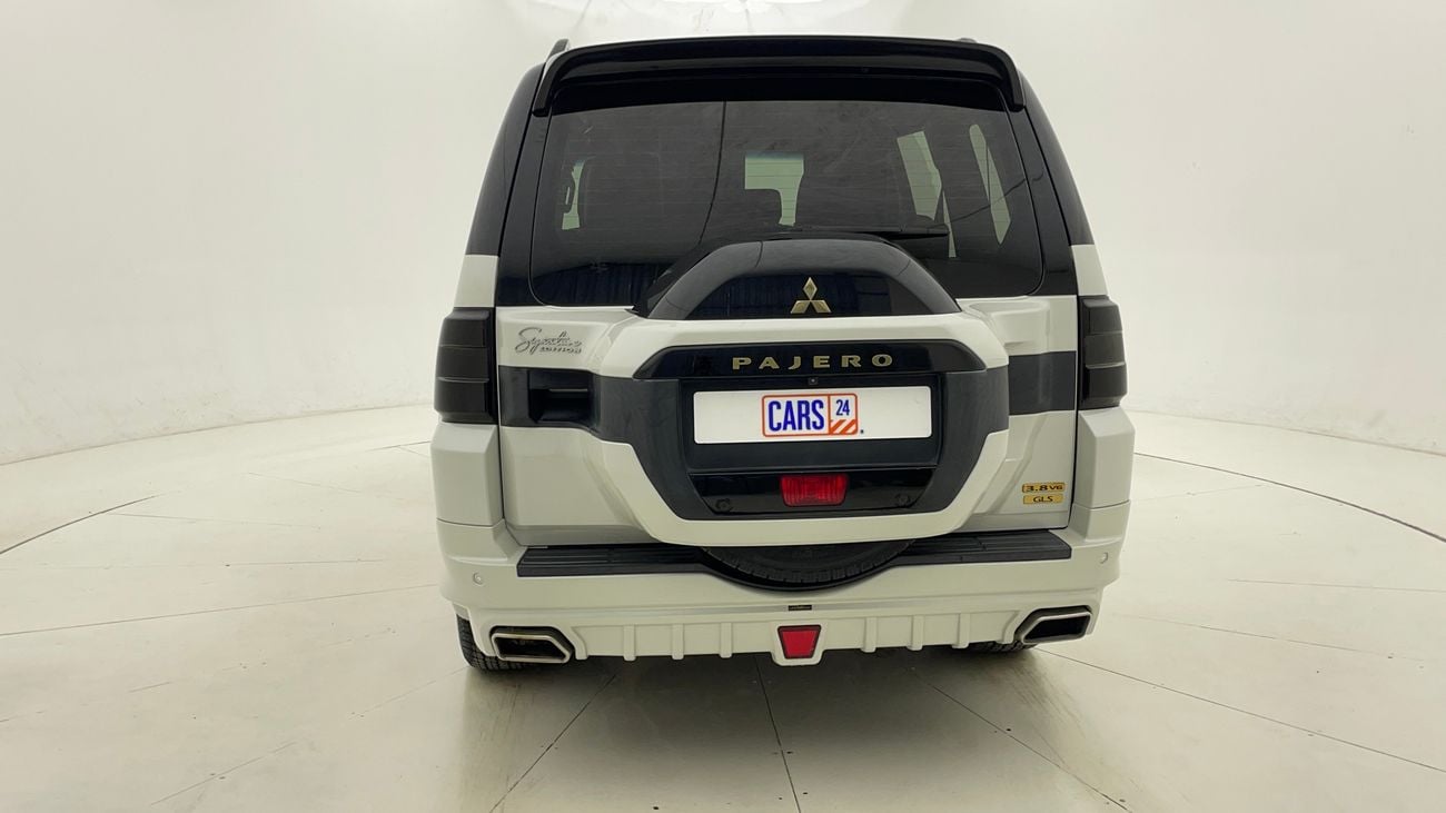 ميتسوبيشي باجيرو SIGNATURE EDITION 3.8 | بدون دفعة مقدمة | اختبار القيادة في المنزل