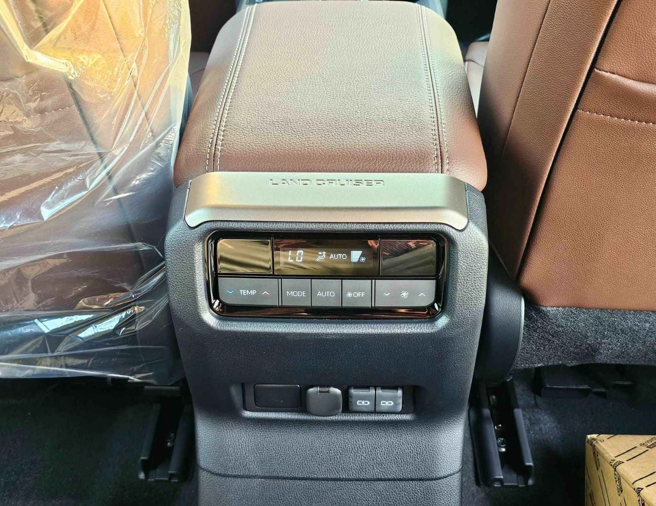 Toyota Prado ADVENTURE TURBO / 2.4L V4 PETROL / MID OPTION / DRIVER POWER SEATS (CODE # PR24S2)