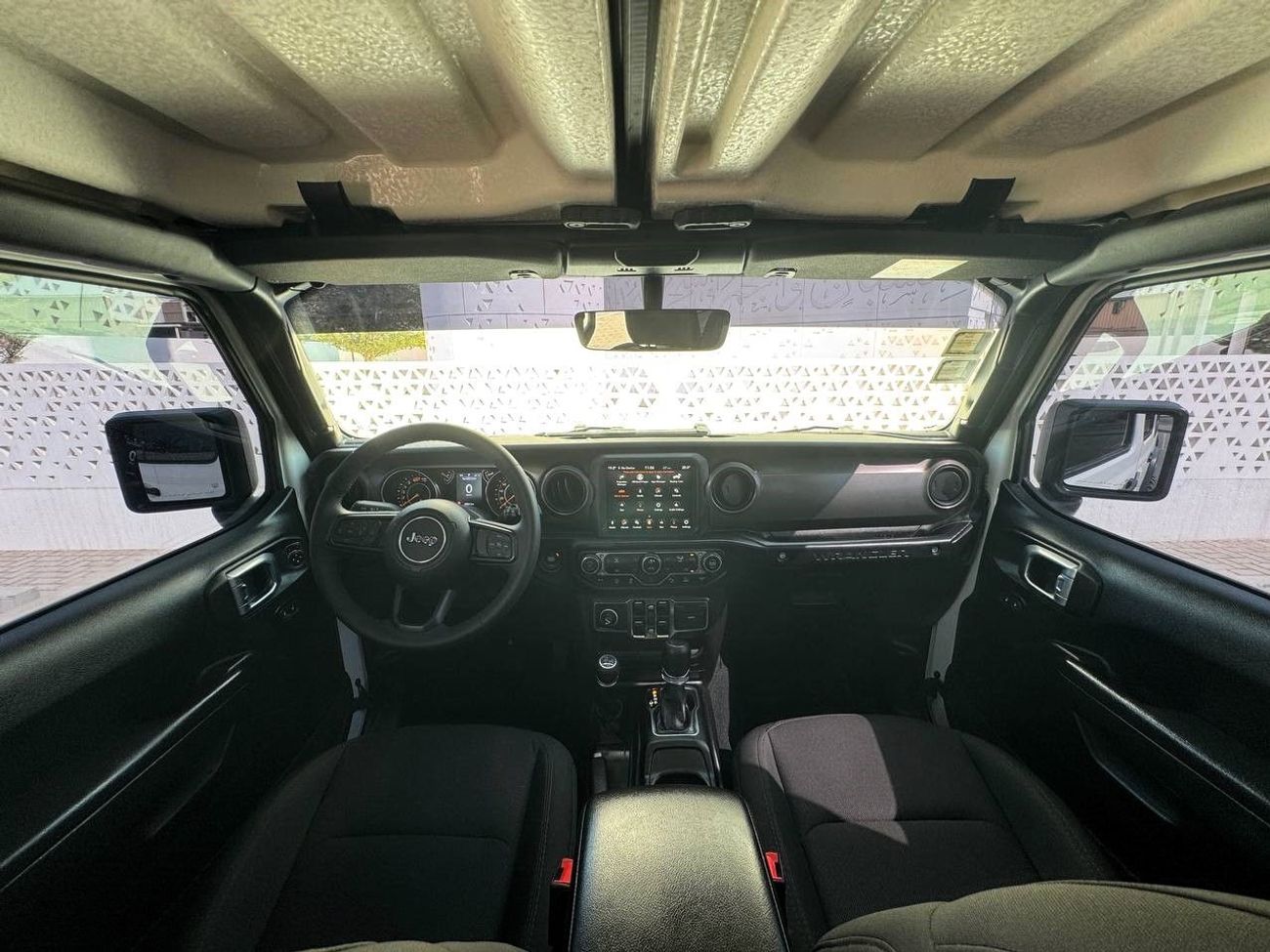 Jeep Wrangler Unlimited Sport 3.6L A/T