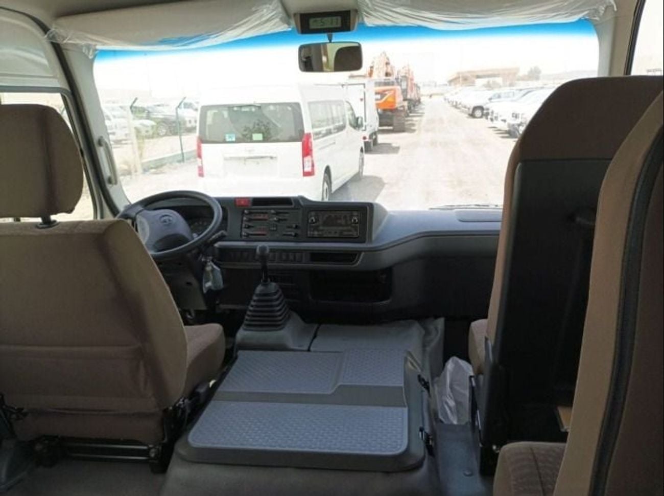 Toyota Coaster EXPORT ONLY - Toyota Coaster 2.7L MT 23 Seater
