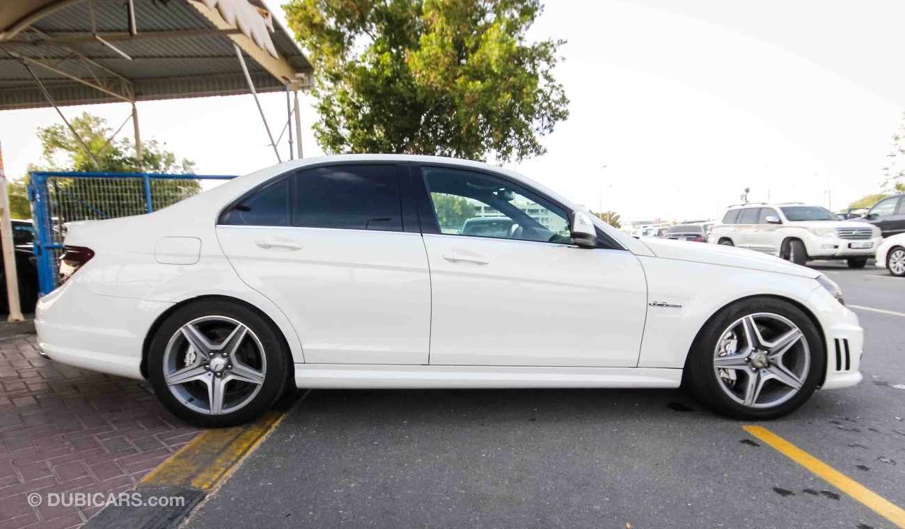 Mercedes-Benz C 63 AMG