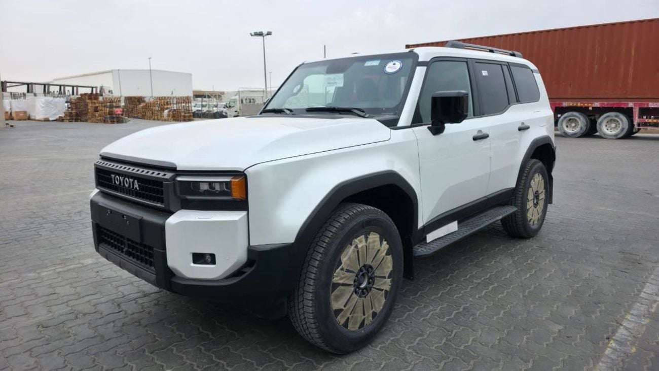 تويوتا برادو 2.4L | T/Petrol | 4x4 | Four Door | 5 Seater | Automatic