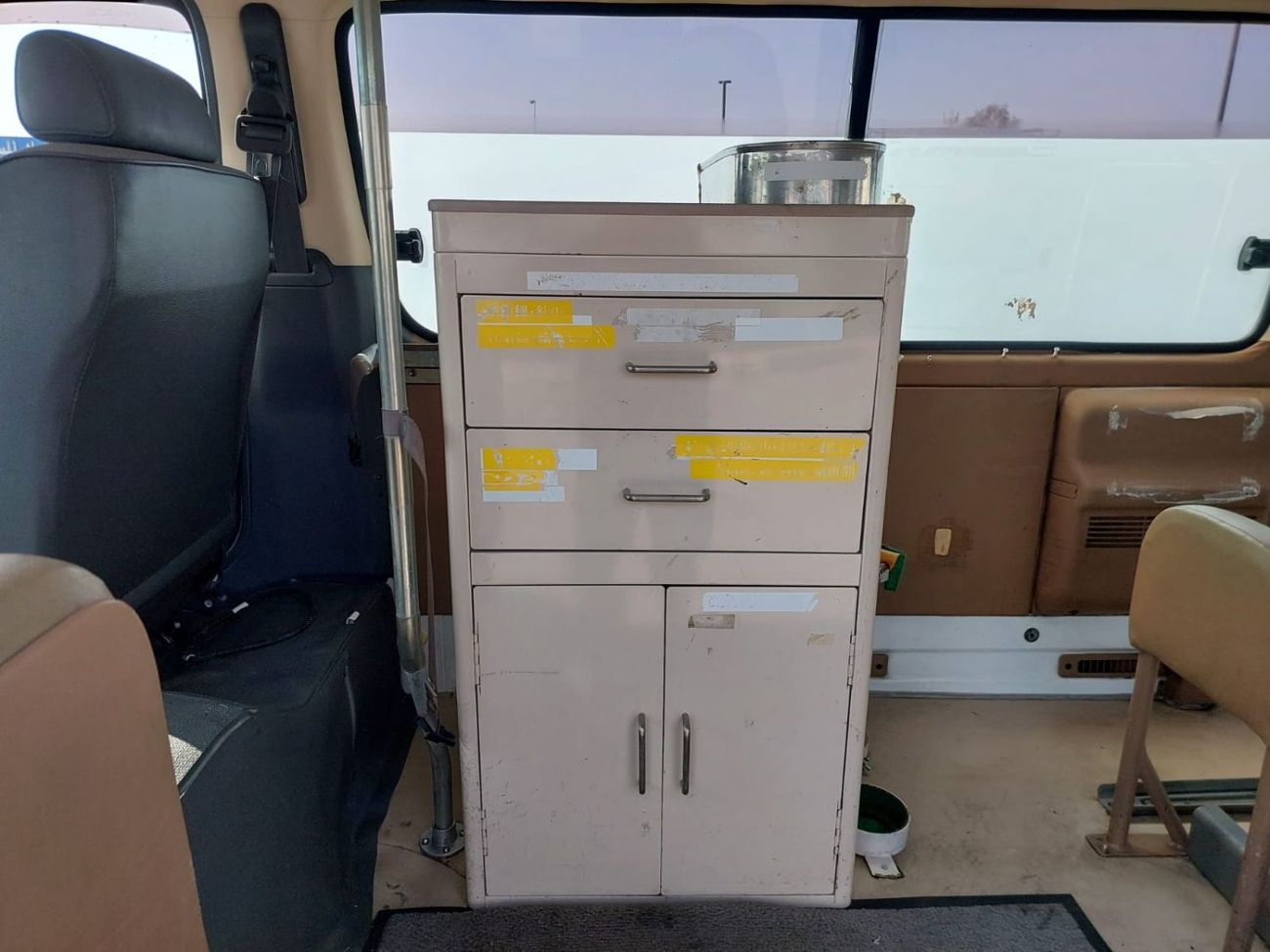 Toyota Hiace (RAMADAN OFFER) TOYOTA HIACE VAN AMBULANCE RHD 1997 MODEL 2.4 L PETROL AUTOMATIC(PM01771)