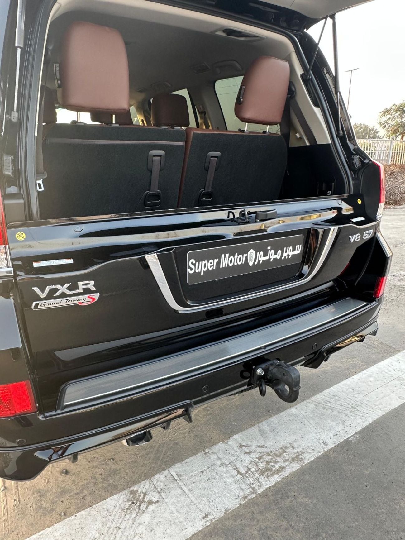 تويوتا لاند كروزر VXR GRAND TOURING V8 5.7L / GCC / VERY GOOD CONDITION / NO ACCIDENT