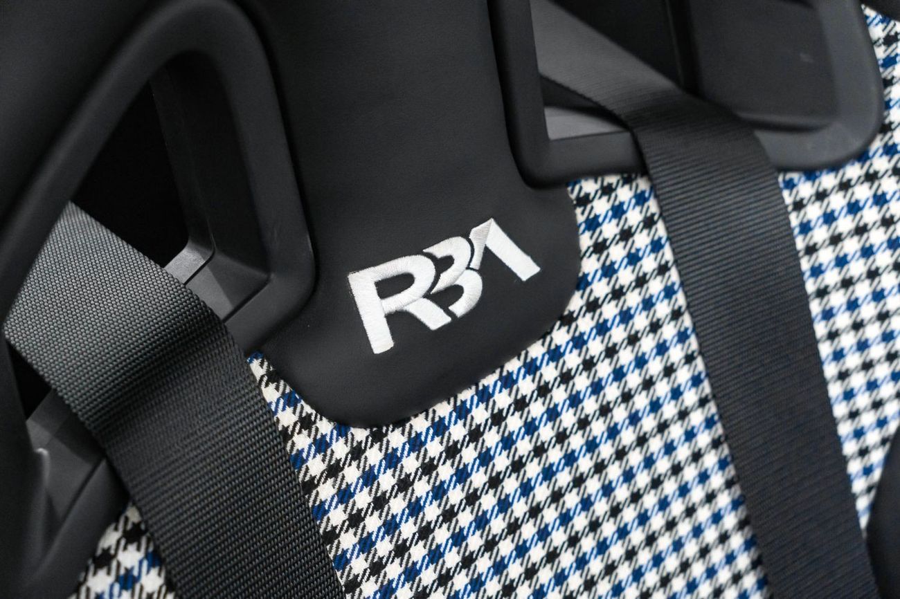 Porsche 911 2007 Porsche 997 Carrera 4 Dakar /  Manual / Full Modifications