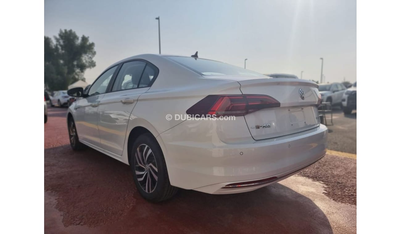 فولكس واجن بورا فولكس فاجن إي بورا كهرباء بالكامل ، بطارية 39.76 كيلو وات في الساعة ، مدى 276 كم ، موديل 2020