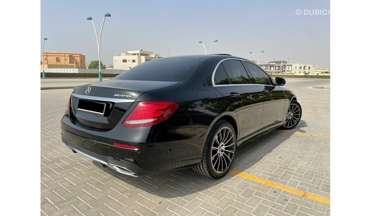 Mercedes-Benz E200 Coupe GCC Spec, V4