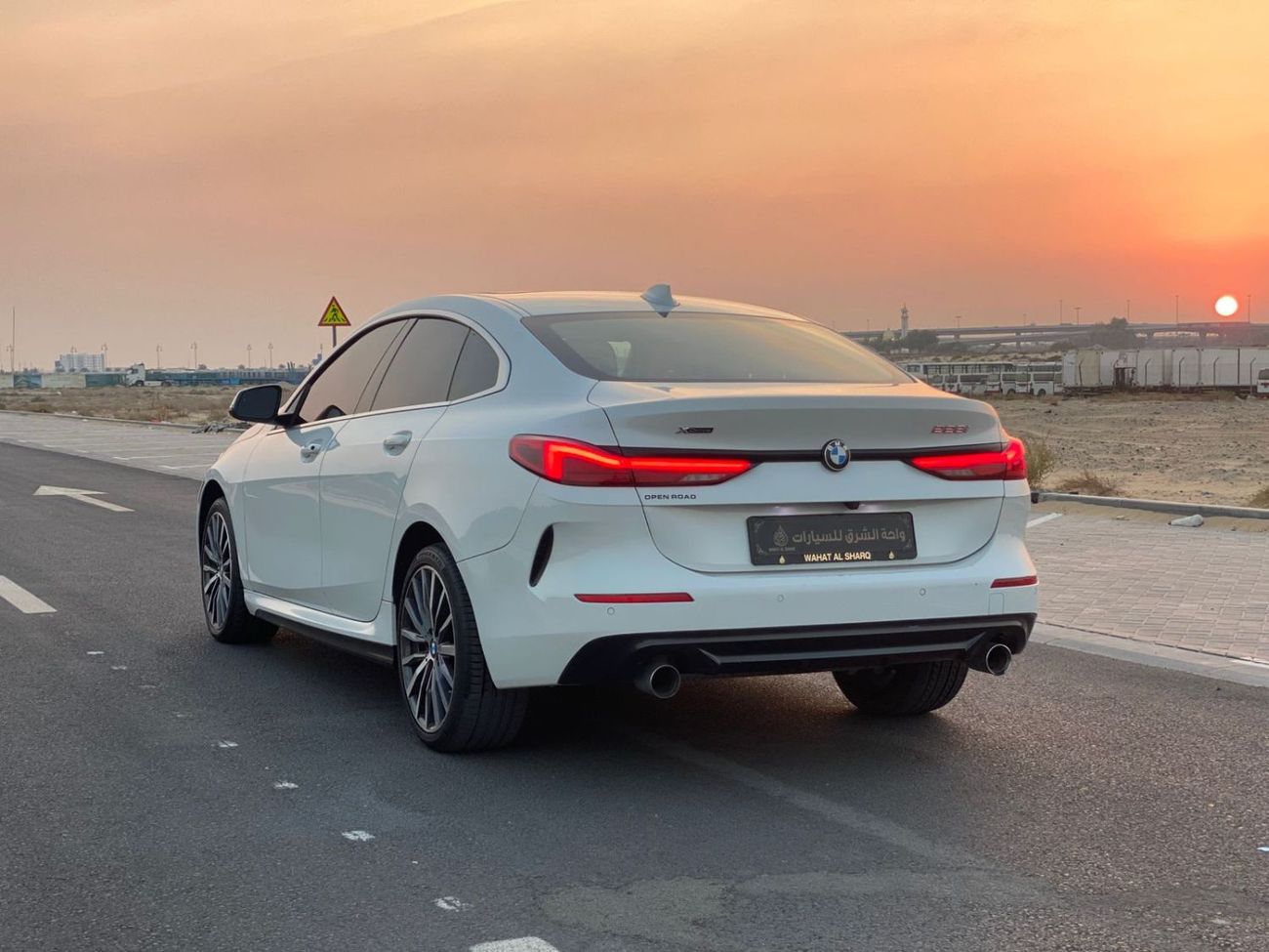 بي أم دبليو 228i