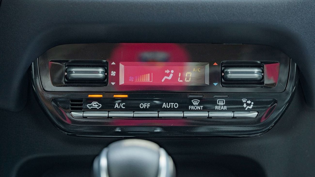 سوزوكي بالينو 2026 Suzuki Baleno 1.5L petrol At Full option (Grey)