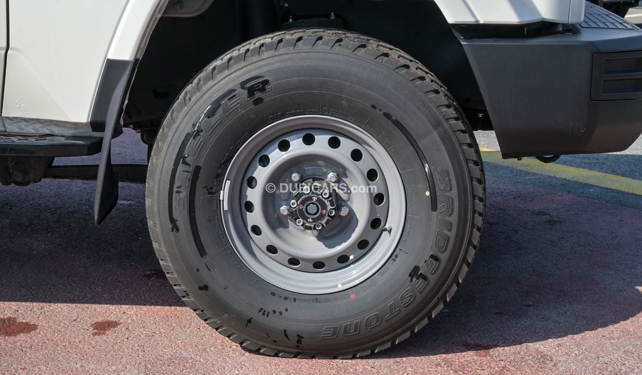 Toyota Land Cruiser 70 LC78 4.5L V8 YM 2024 BASIC