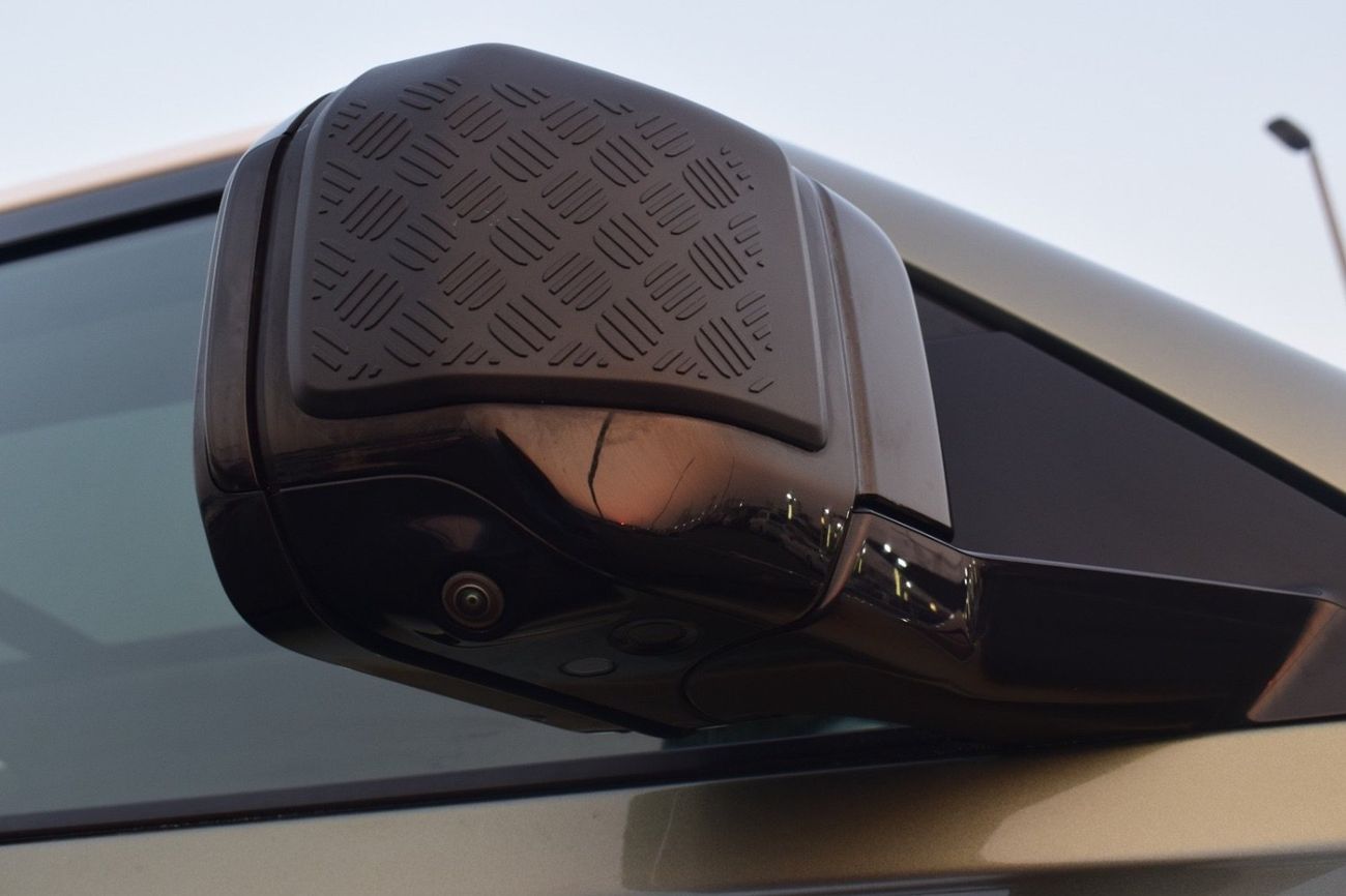 لاند روفر ديفندر P300 110 SE 2.0L (5 Seater)