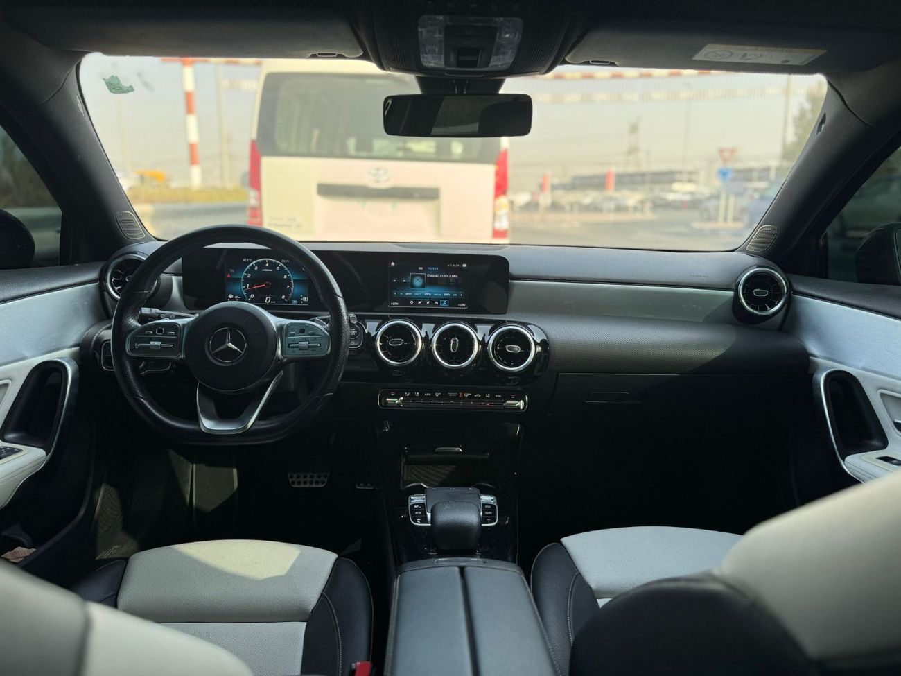 Mercedes-Benz CLA 250 Mercedes-Benz  CLA 250 GCC 2020 2.0 TURBO