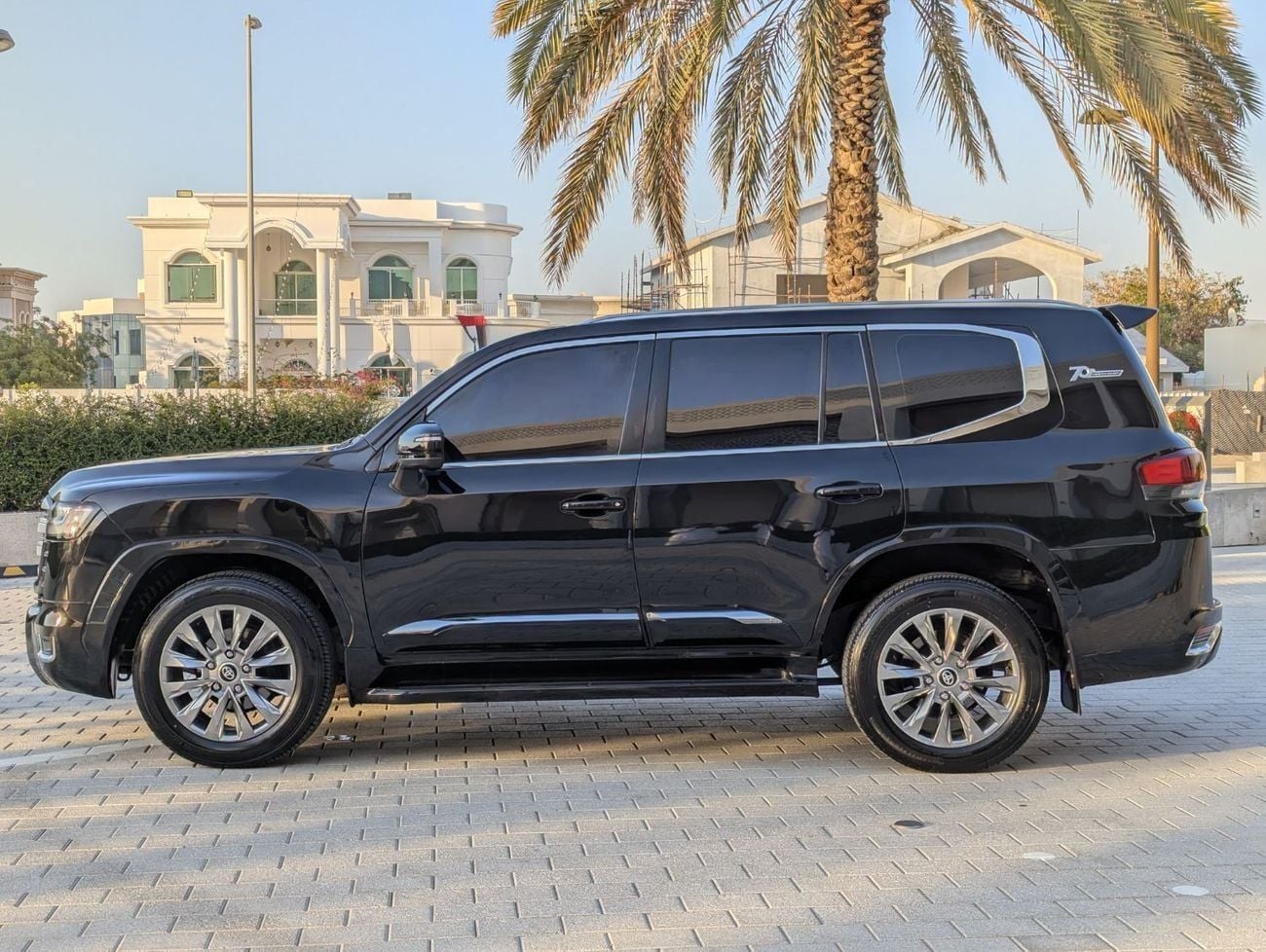 Toyota Land Cruiser  4.0L Completely Modified Exteriorly & Interiorly to 2025 model Year V6 1GR Petrol Engine Automat